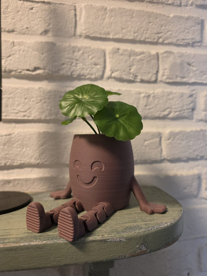 3D geprinte bloempot met beentjes – bruin terracotta zijaanzicht