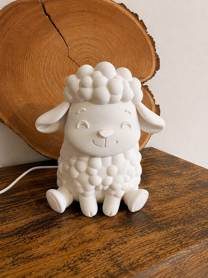 Schaapjes Lamp – wit schaapje op houten plank